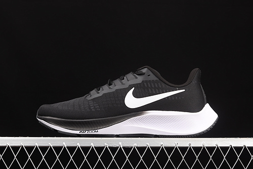 Air Zoom Pegasus 37 Black/Black/White 9