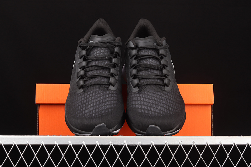 Air Zoom Pegasus 37 Black/Black/White 11