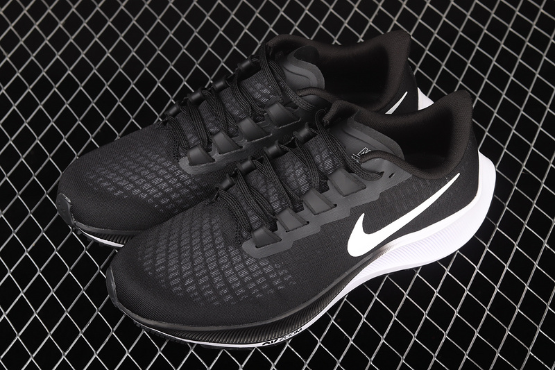 Air Zoom Pegasus 37 Black/Black/White 15