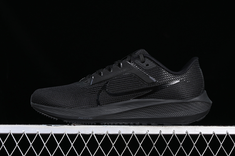 Air Zoom Pegasus 40 Black/Silver 13