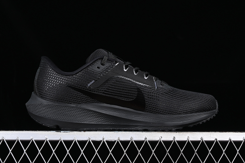 Air Zoom Pegasus 40 Black/Silver 15