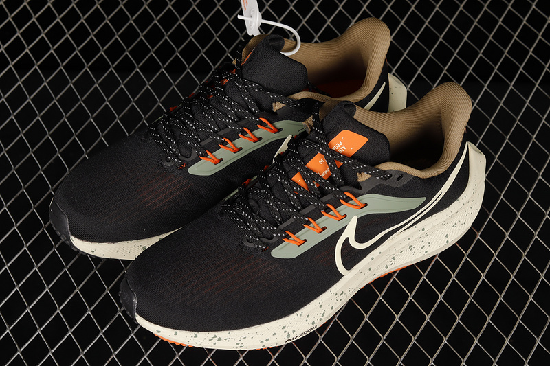 Air Zoom Pegasus 39 Black/Beige-Orange 27