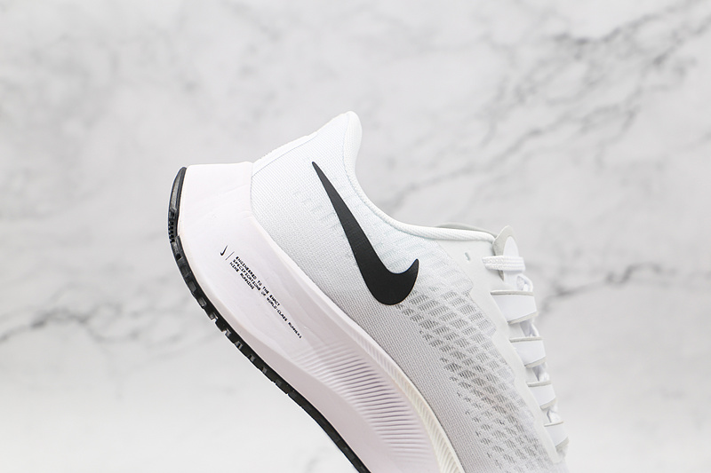 Air Zoom Pegasus 37 Pure Platinum White/Pure Platinum/Black 3