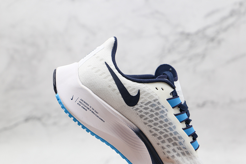 Air Zoom Pegasus 37 White/Cyber/Black/Racer Blue 17