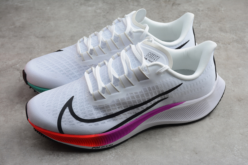 Air Zoom Pegasus 37 White/Black-Hyper Violet 7