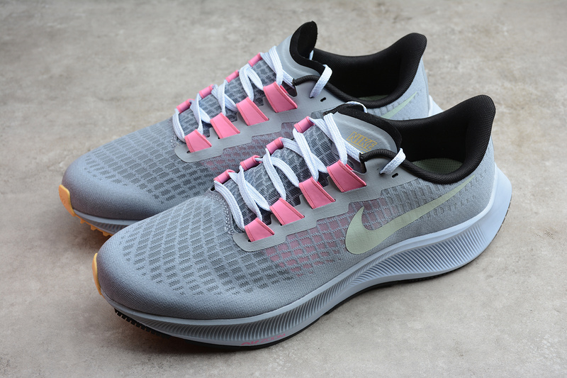 Air Zoom Pegasus 37 Light Blue/Pink-Black 5