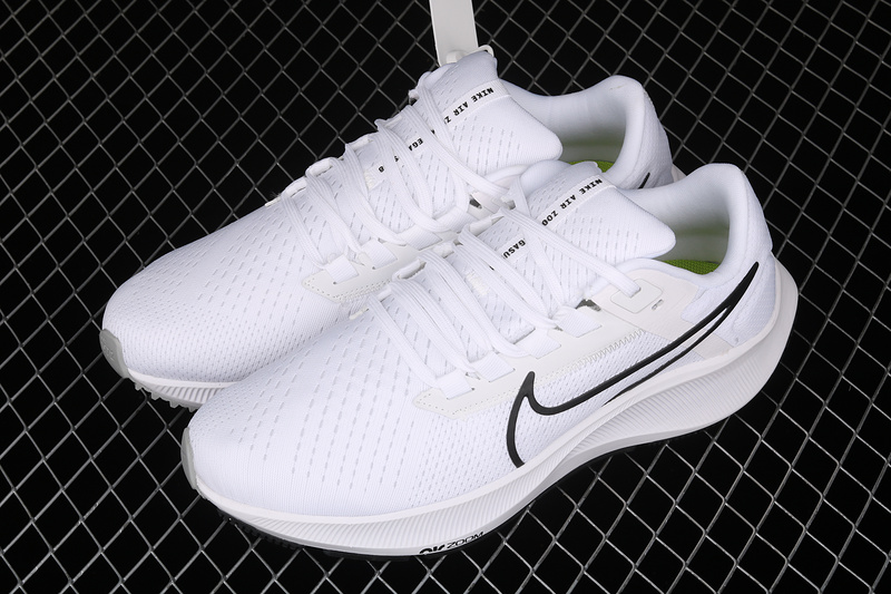 Air Zoom Pegasus 38 White/Pure Platinum/Volt/Black 31