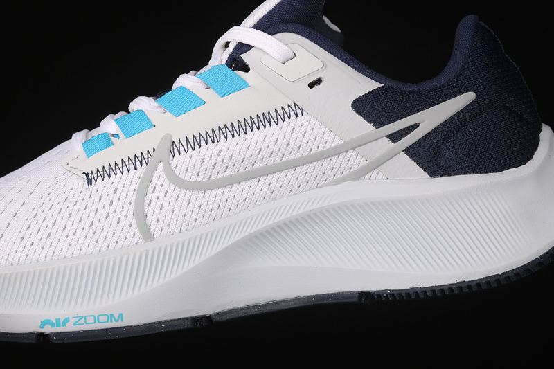 Air Zoom Pegasus 38 White/Pure Platinum/Midnight Navy/Wolf Grey 31