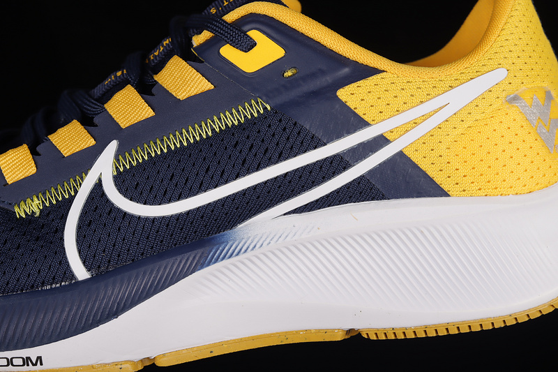 Air Zoom Pegasus 38 West Virginia College Navy/University Gold/White 3