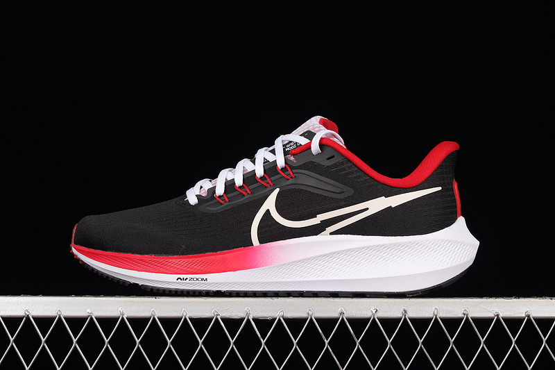 Air Zoom Pegasus 39 Black/White/University Red 29