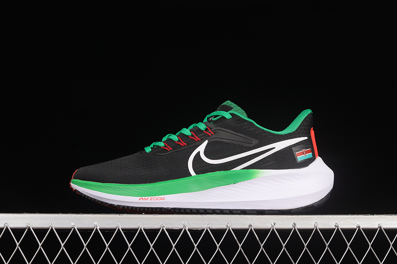 Air Zoom Pegasus 39 Running Shoes Black/Green/White 19