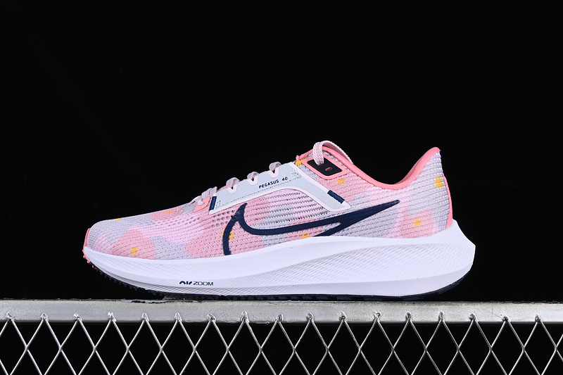 Air Zoom Pegasus 40 Black/White/Pink 19