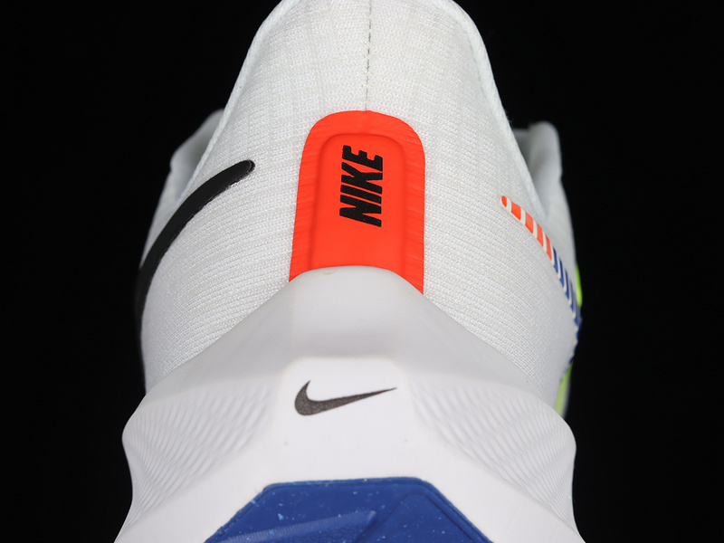 Air Zoom Pegasus 39 White/Black/Fluorescent Green 17