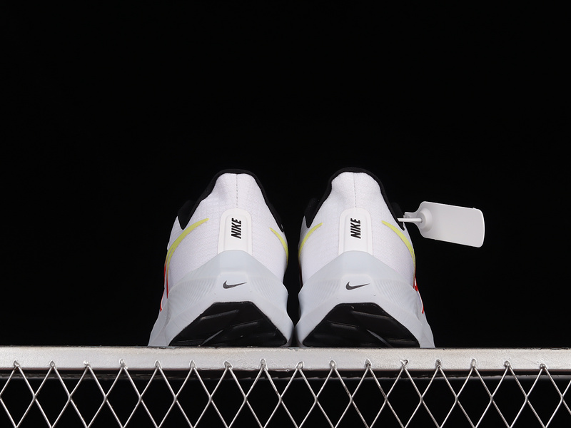 Air Zoom Pegasus 39 White/Bright Crimson/Black/Volt 13