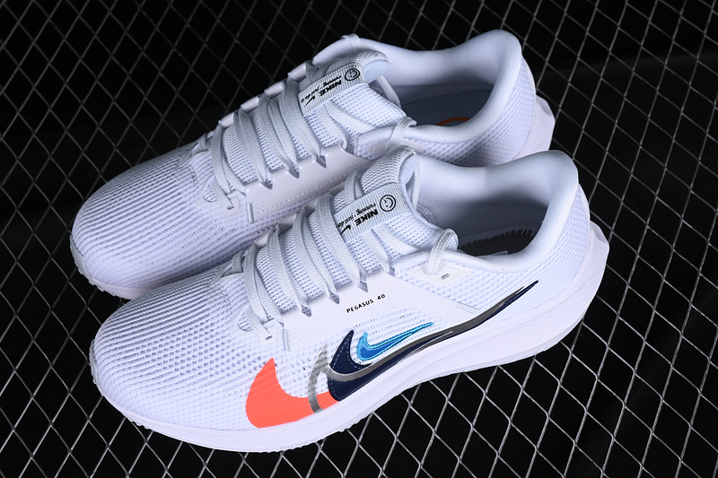 Air Zoom Pegasus 40 Premium White/Football Grey/Bright Mandarin/Multi-Color 25