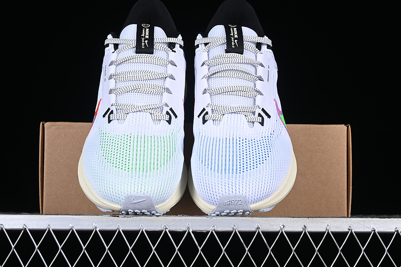 Air Zoom Pegasus 40 White/Pink/Green/Black 29