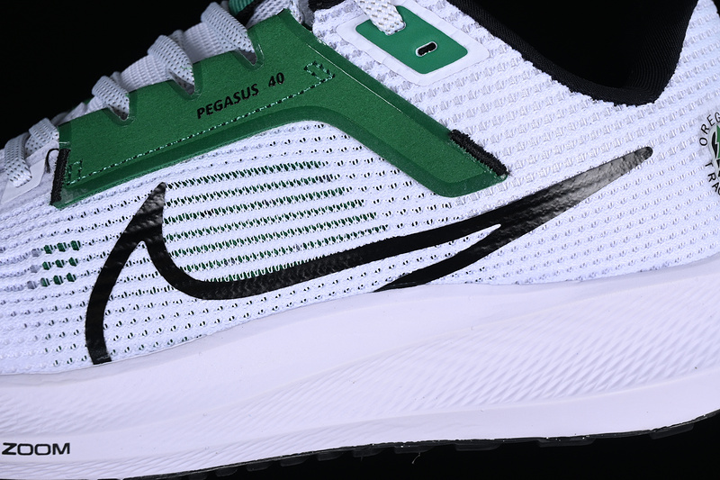 Air Zoom Pegasus 40 Oregon Track Club White/Green/Black 3