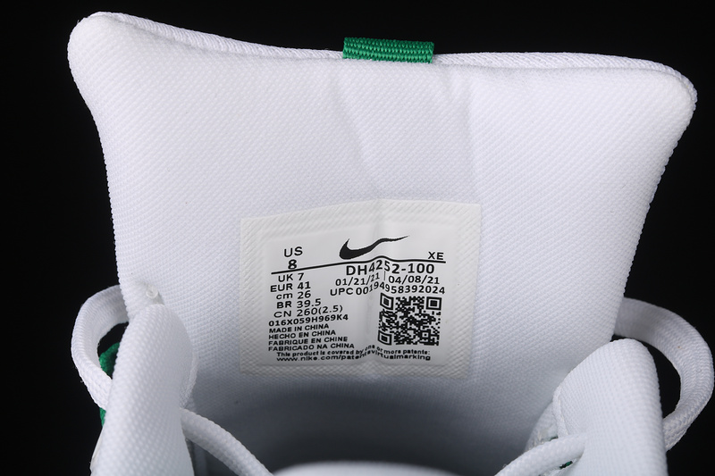 Air Zoom Pegasus 38 White/Black/Green 17