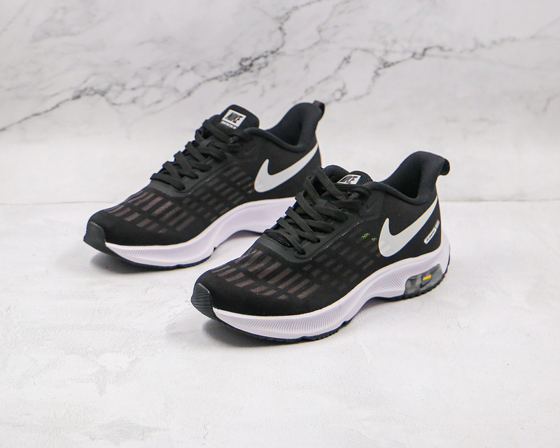 Air Zoom Structure 38X Black/Black/White 3