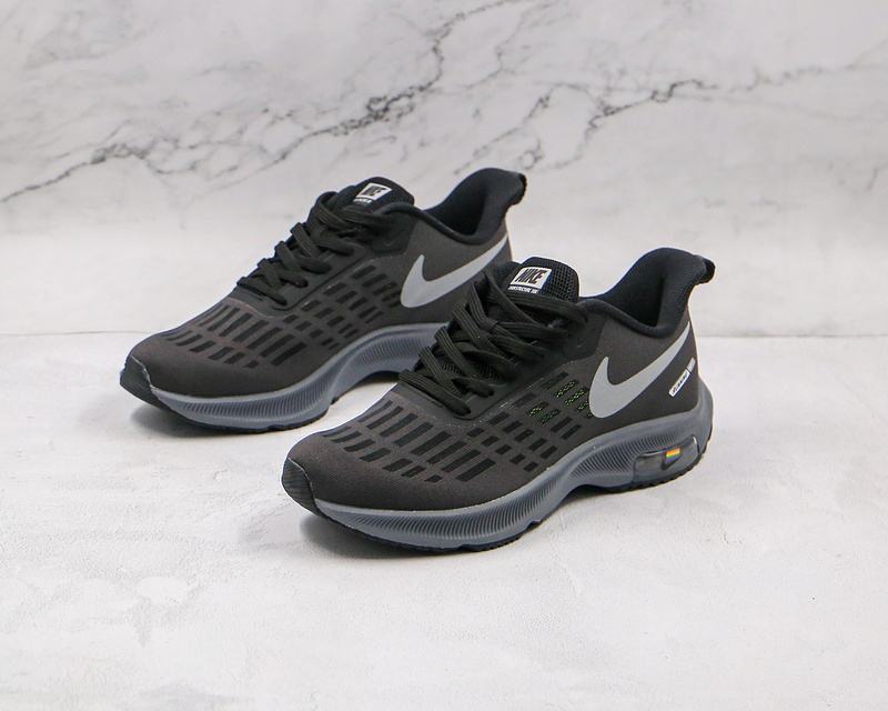 Air Zoom Structure 38X Black/Black/Grey 5