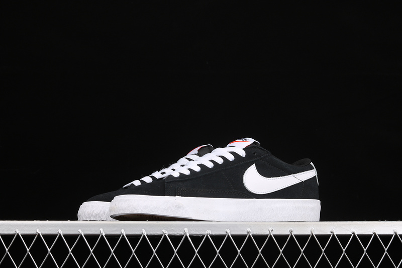 Blazer Low Premium Vntg Suede Black/Black/White 15