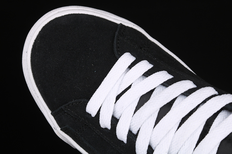 Blazer Low Premium Vntg Suede Black/Black/White 17