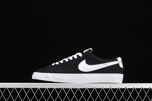 Blazer Low Premium Vntg Suede Black/Black/White 29