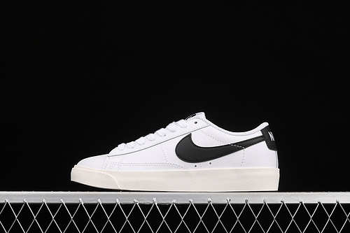 Blazer Low Leather White/White/Black 15