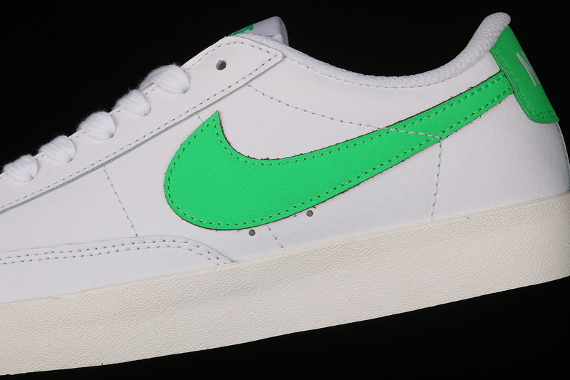 Blazer Low Leather White/White/Green Spark 3