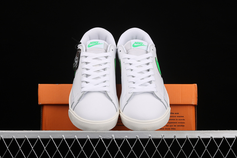 Blazer Low Leather White/White/Green Spark 21