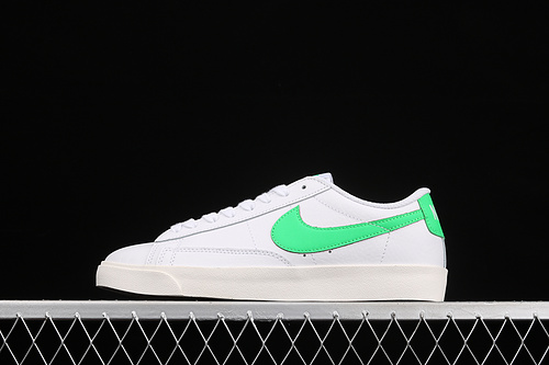 Blazer Low Leather White/White/Green Spark 33