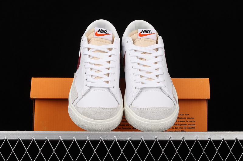 Blazer Low 77 Vintage White/White/Sail/Team Red 3