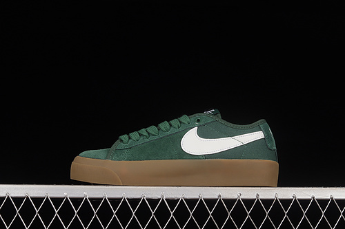 Blazer Low Gt Sb Green/Gum/White 21