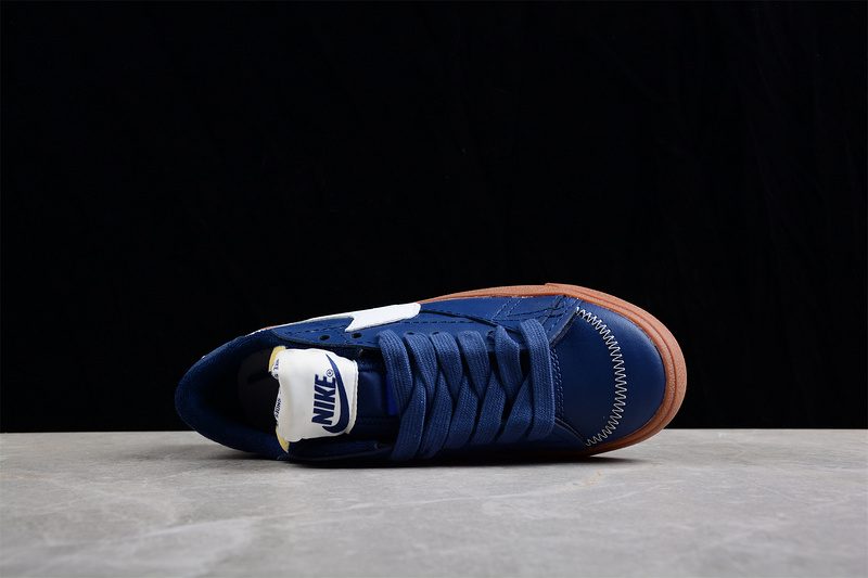 Blazer Low Jumbo White/Navy Blue/Gum 13