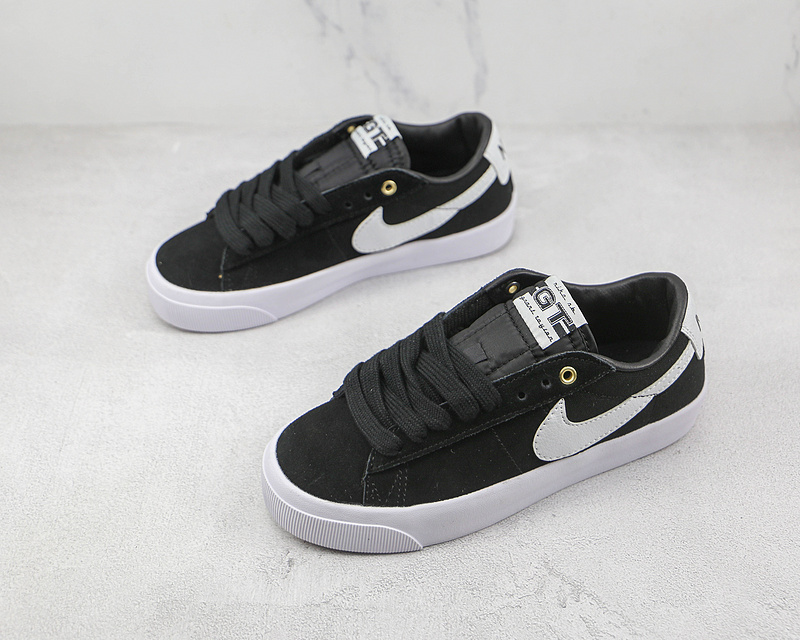 Sb Blazer Low Gt Black/Sail/White 9