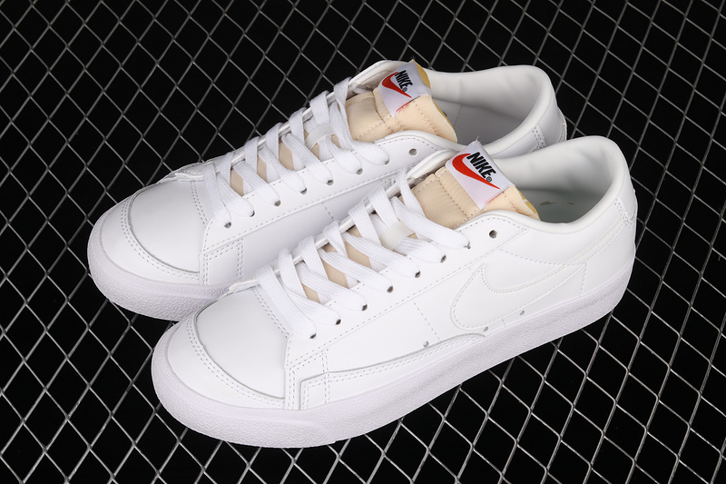 Blazer Low 77 White/White/White 7