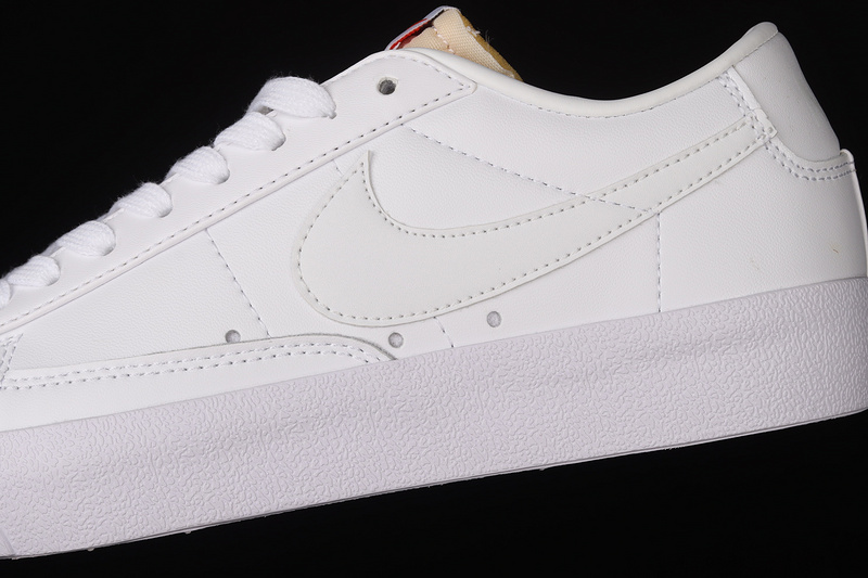 Blazer Low 77 White/White/White 13