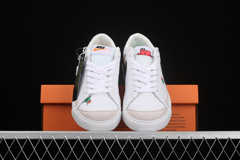 Blazer Low 77 Gs The World Is Your Playground White/Bright Crimson/Stadium Green 19