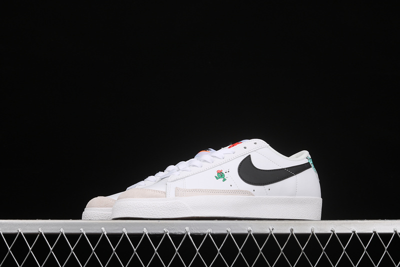 Blazer Low 77 Gs The World Is Your Playground White/Bright Crimson/Stadium Green 27