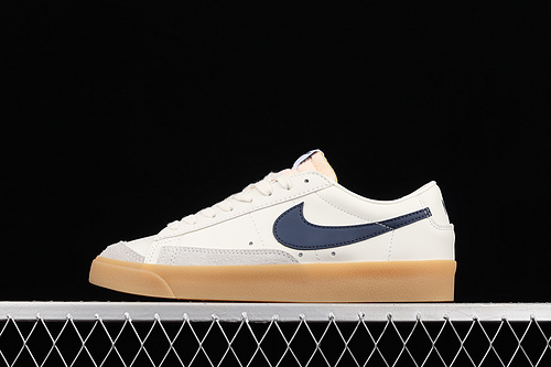 Blazer Low 77 Vintage Sail/Gum Light Brown/Summit White/Midnight Navy 23