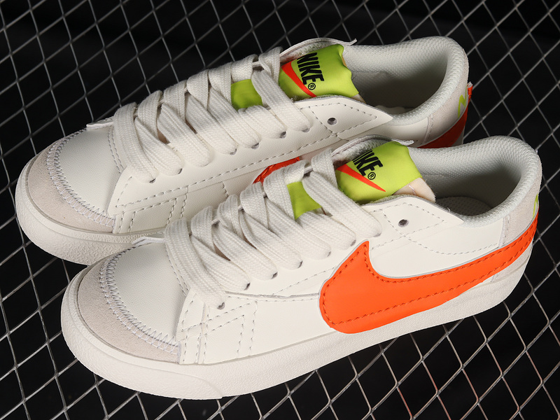 Blazer Low 77 Jumbo Sail/Rush Orange/Atomic Green 19