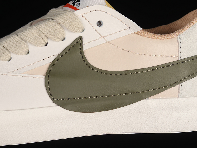 Blazer Low 77 Jumbo Sand Drift/Light Silver/Phantom/Medium Olive 17