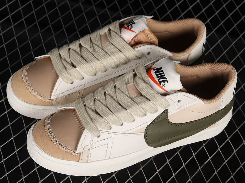 Blazer Low 77 Jumbo Sand Drift/Light Silver/Phantom/Medium Olive 21