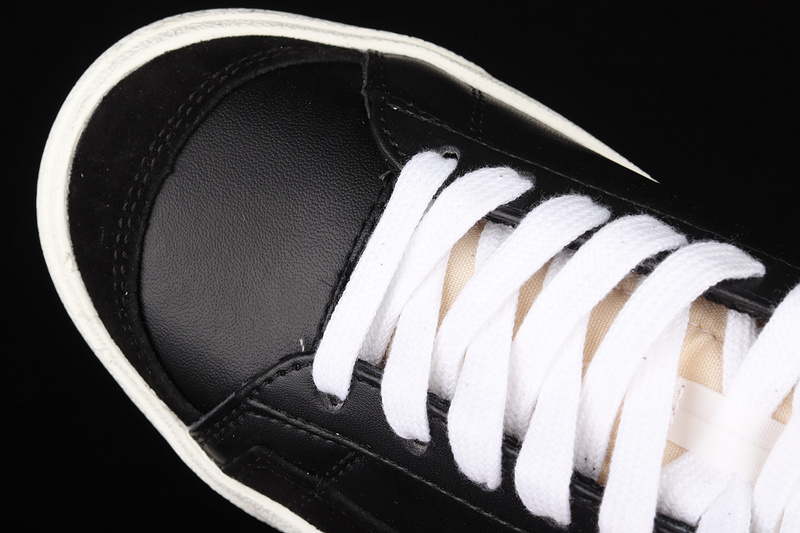 Blazer Low 77 Vintage Black/Sail/Black/White 27