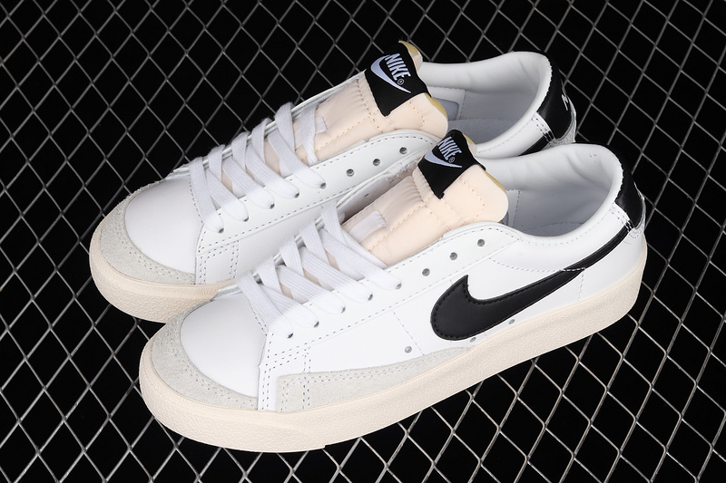 Blazer Low 77 White/Sail/White/Black 9