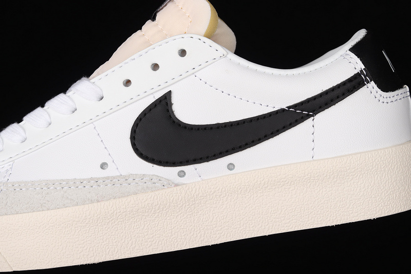 Blazer Low 77 White/Sail/White/Black 19