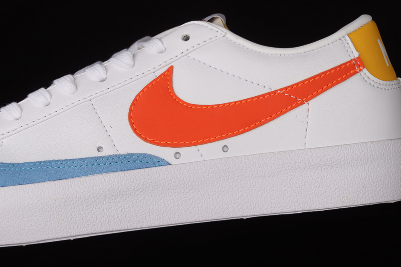 Blazer Low 77 Vintage White/Orange/Light Blue 13