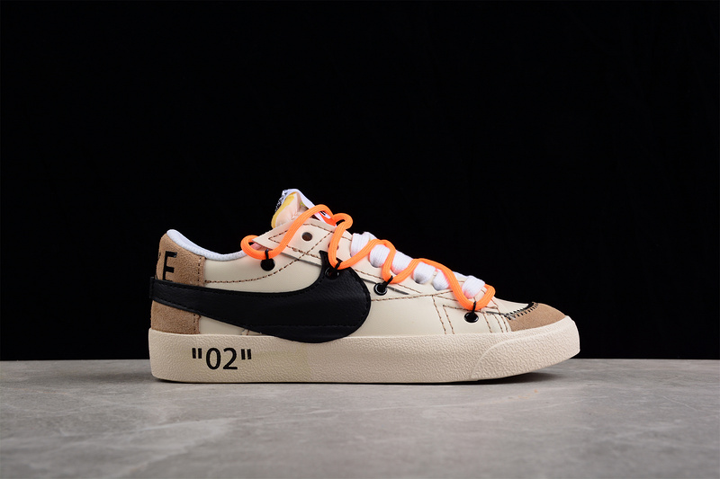 Blazer Low 77 Jumbo White/Orange/Black-Khaki 9