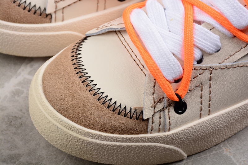 Blazer Low 77 Jumbo White/Orange/Black-Khaki 11