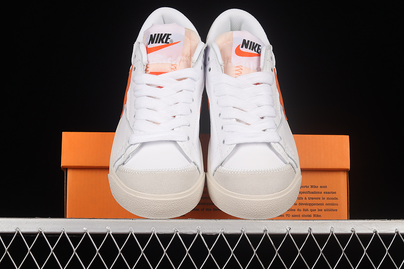 Blazer Low White/Grey/Orange 25